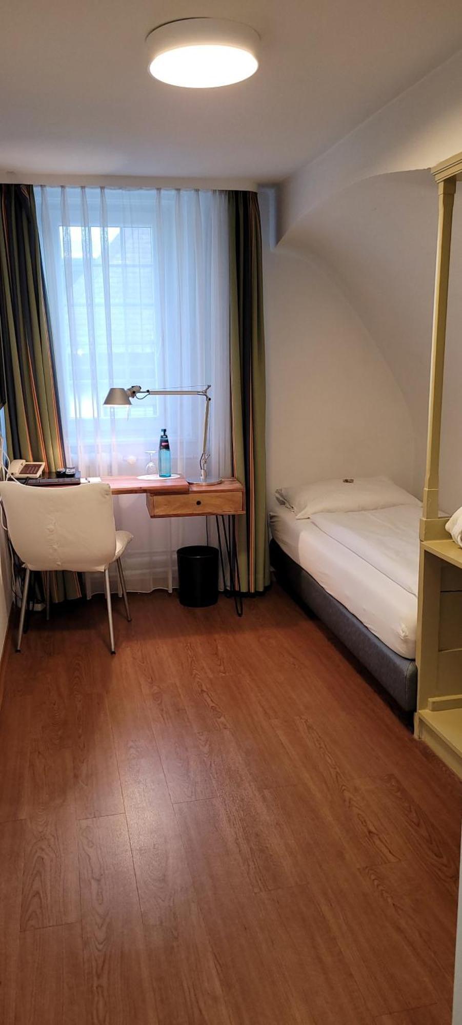 Hotel Minerva ไฟรบวร์กอิมไบรส์เกา ภายนอก รูปภาพ
